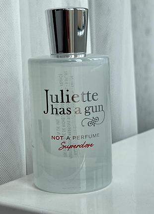 Juliette has a gun not a parfume superdose