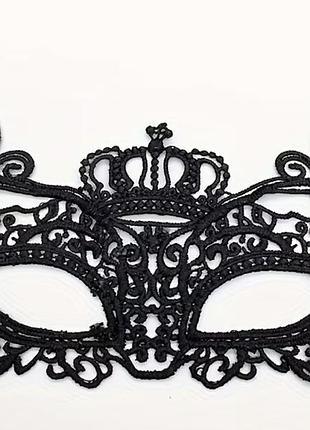 Чорна ажурна маска для маскараду (мереживна маска на очі)