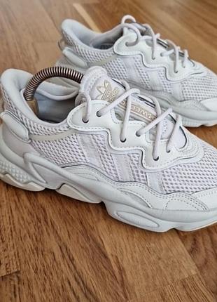 Кросівки унісекс adidas ozweego ( id9016) розмір 35½ оригінал