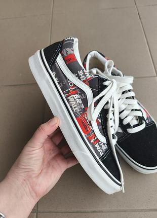 Оригінальні кросівки vans old school