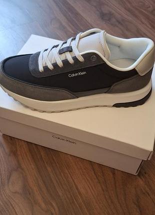 Оригинальные мужские кроссовки calvin klein 
размер 42 ( 27см) и 43 ( 28см)