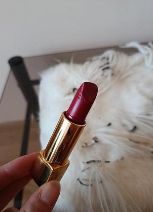 Chanel rouge allure 
#09