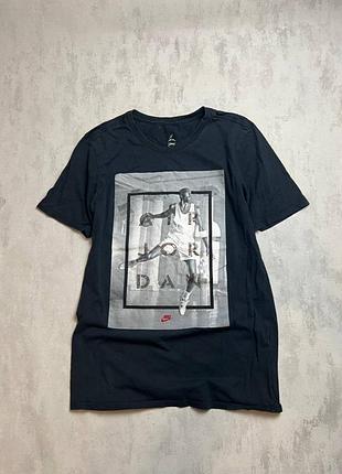 Футболка nike&jordan   размер-s состояние-8/10