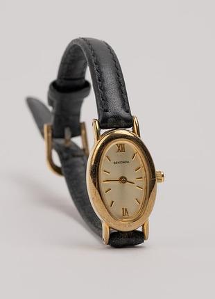 Женские кварцевые часы sekonda с кожаным ремешком