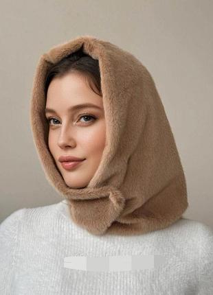 Капор з екохутра карамель