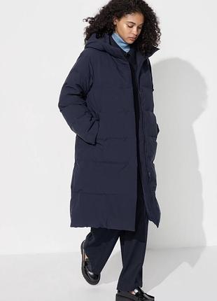 Пуховик uniqlo розмір xs темно синій
