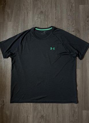 Спортивна футболка under armour