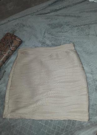 Мініспідниця