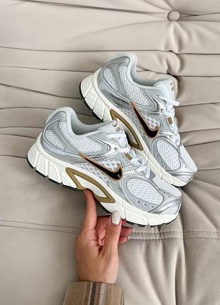Стильні жіночі кросівки nike v5 rnr silver/gold