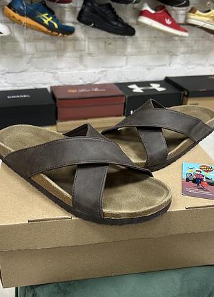 Чоловічі коричневі шльопанці pier one birkenstock біркенштоки тапочки шкіряні класичні повсякденні якісні оригінал бу 44-44.5 р стильні преміальні