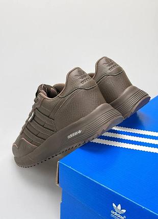 Adidas retropy brown 2