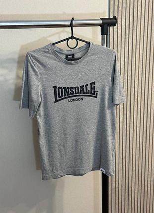 Футболка на 13 років lonsdale