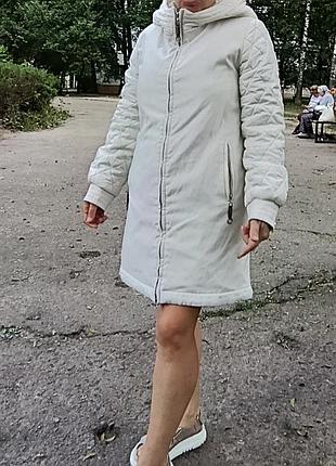 Жіноча осіння куртка