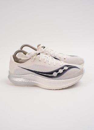 Кросівки жіночі бігові saucony endorphin pro+ білі розмір 40