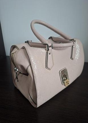 Сумка бочонок guess 2