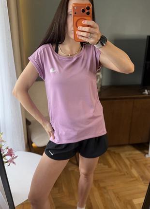 Лавандова бузкова спортивна футболка the north face tnf
