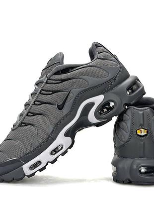 Чоловічі кросівки nike air max plus tn grey white 6