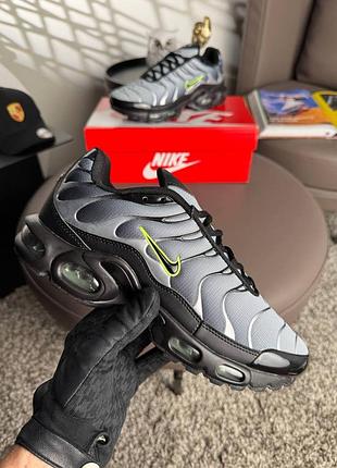 Чоловічі кросівки nike air max plus tn black grey silver 5