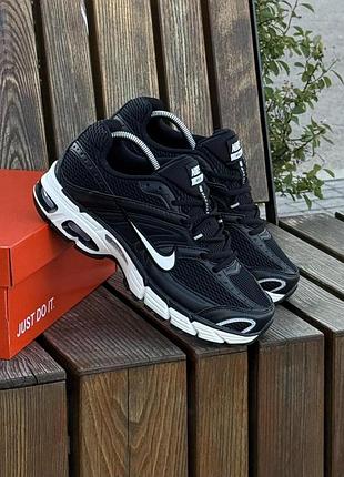 Мужские кроссовки nike air max moto 2k найк эир макс мото 2к из сетки черно-белые