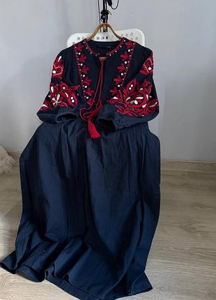 Zara міді сукня вишиванка з додаванням льону платье вышиванка с вышивкой
