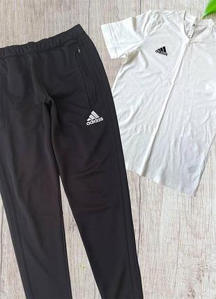 Мужской спортивный костюм adidas