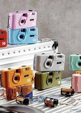 Плівкові фотоапарати kodak m35 різних кольорів