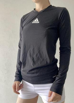 Чорна термофутболка adidas team base tee лонгслив adidas