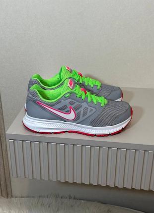 Кросівки nike