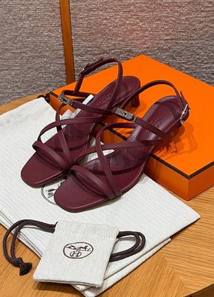 Жіночі босоніжки з натуральної шкіри hermes