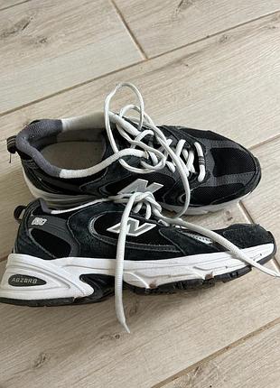 New balance кросівки