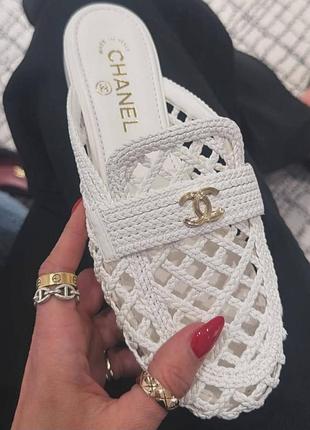 Мюлі chanel відкриті у плетіння сітки з відкритою пяткою чорні та білі