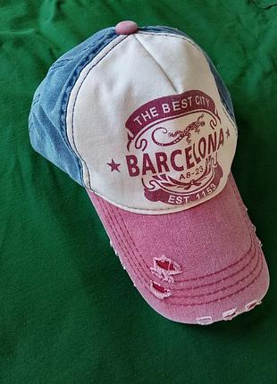 Стильна вінтажна кепка-тракер barcelona (y2k / grunge / distress)
