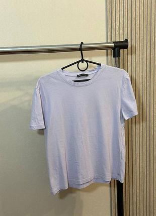 Футболка жіноча zara гарного лілового кольору •розмір s
