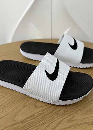 Оригінальні дитячі шльопанці nike