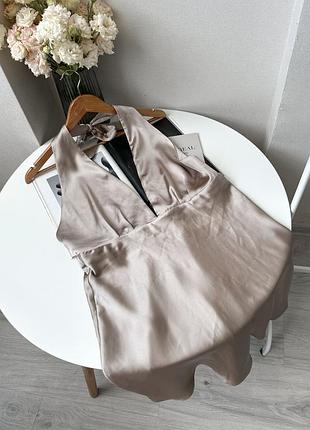 Бежева атласна сукня сатин з відкритою спинок коротке плаття zara