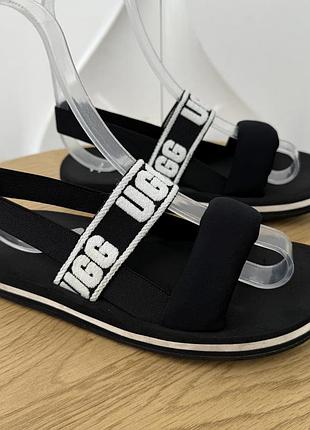 Оригінальні босоніжки ugg