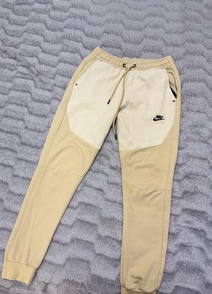 Штаны nike tech fleece