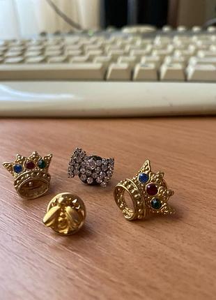 Сет маленьких брошек на воротник пиджака 2 короны, пчела и бант бижутерия