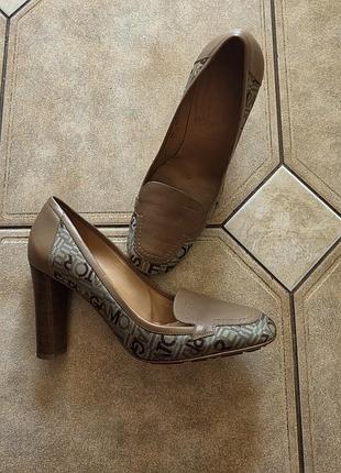 Туфлі жіночі salvatore ferragamo італія, 25см устілка