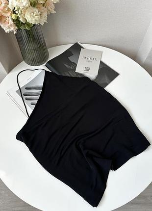 Чорний базовий топ на одне плече massimo dutti