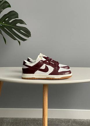 Кросівки nike dunk low lx dark team red croc
