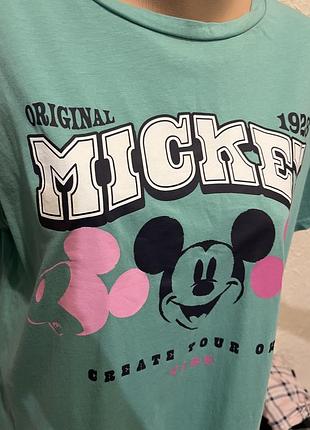 Женская футболка mickey mouse зеленая