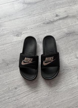 Шльопанці чоловічі nike benassi jdi тапки