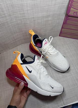 Оригінальні кросівки nike 270