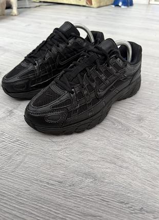 Кросівки жіночі nike p-6000
