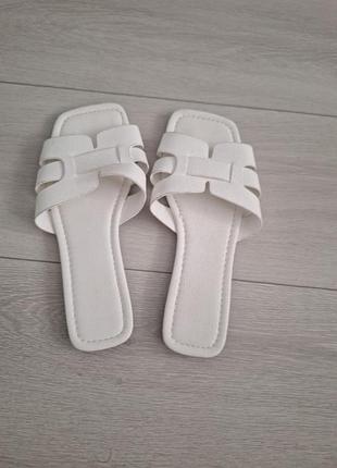 Продам шльопанці