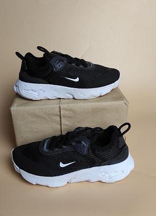 Кросівки найк nike.
розмір 28,5 довжина устілки 18 см.