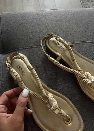 Стильні брендові босоніжки michael kors