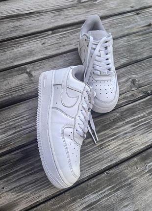 Кроссовки найк. nike air force 1 low. nike. кроссовки 36 размер. кроссовки nike. nike. кожаные кроссовки. белые кроссовки.