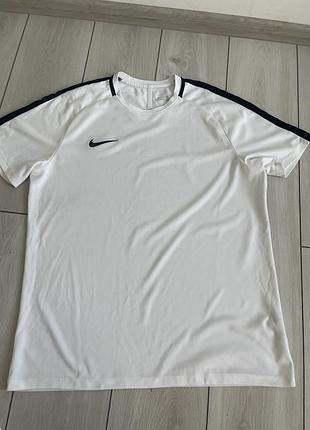 Оригінальна спортивна футболка nike dri-fit academy / біла тренувальна футболка найк розмір xl